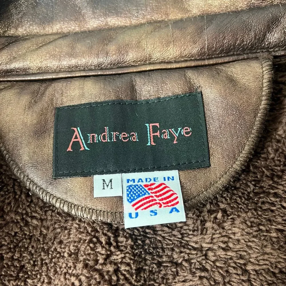 VTG Andrea Faye Women's Metallic Bronze Zip-Up Puffer Vest Sz M‎ Western USA 90s